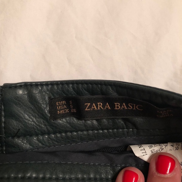 Classic Zara Olive Green Leather Skirt (Size S) - Picture 4 of 4